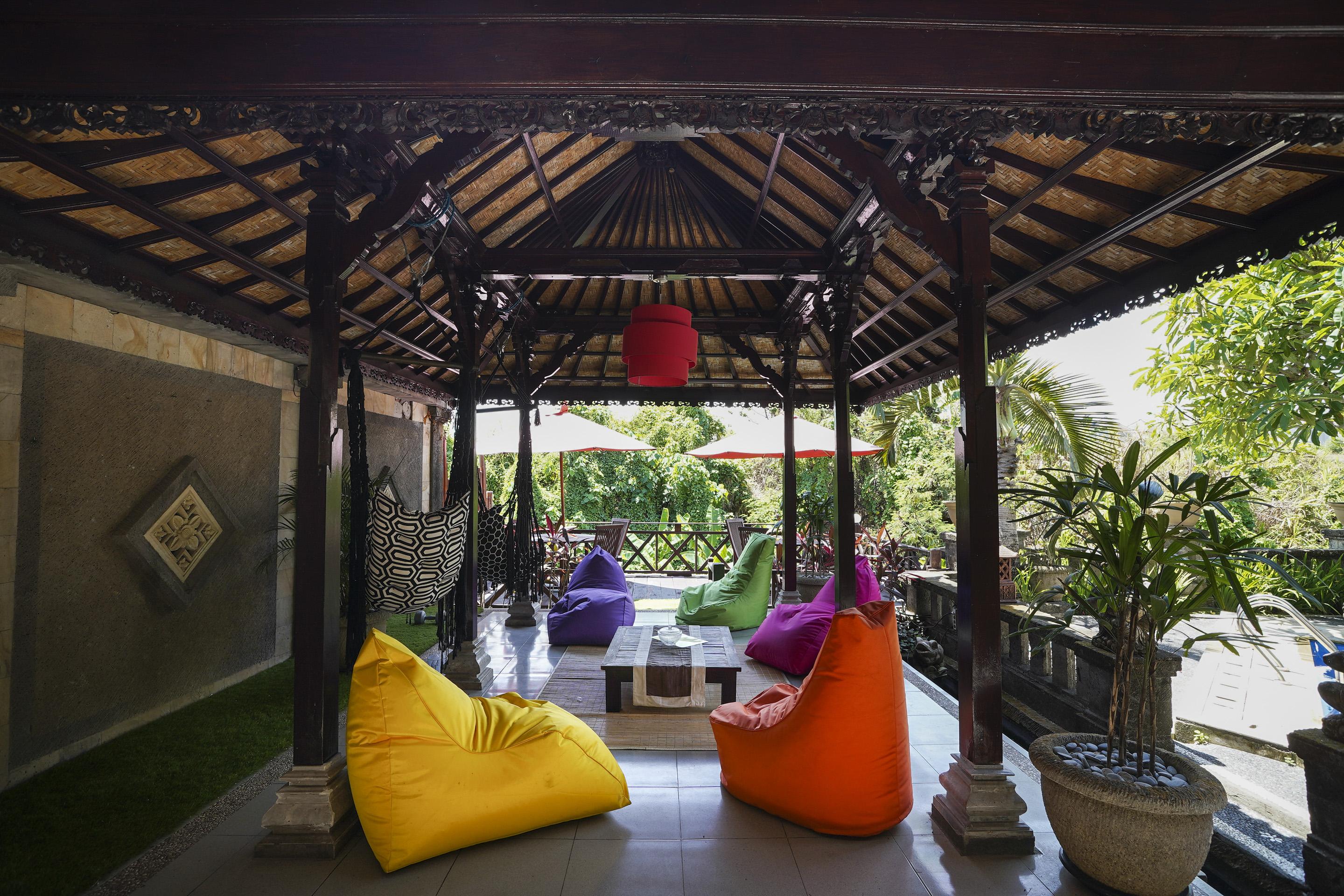 Oyo 2321 Griya Shanti Homestay Ketewel ภายนอก รูปภาพ