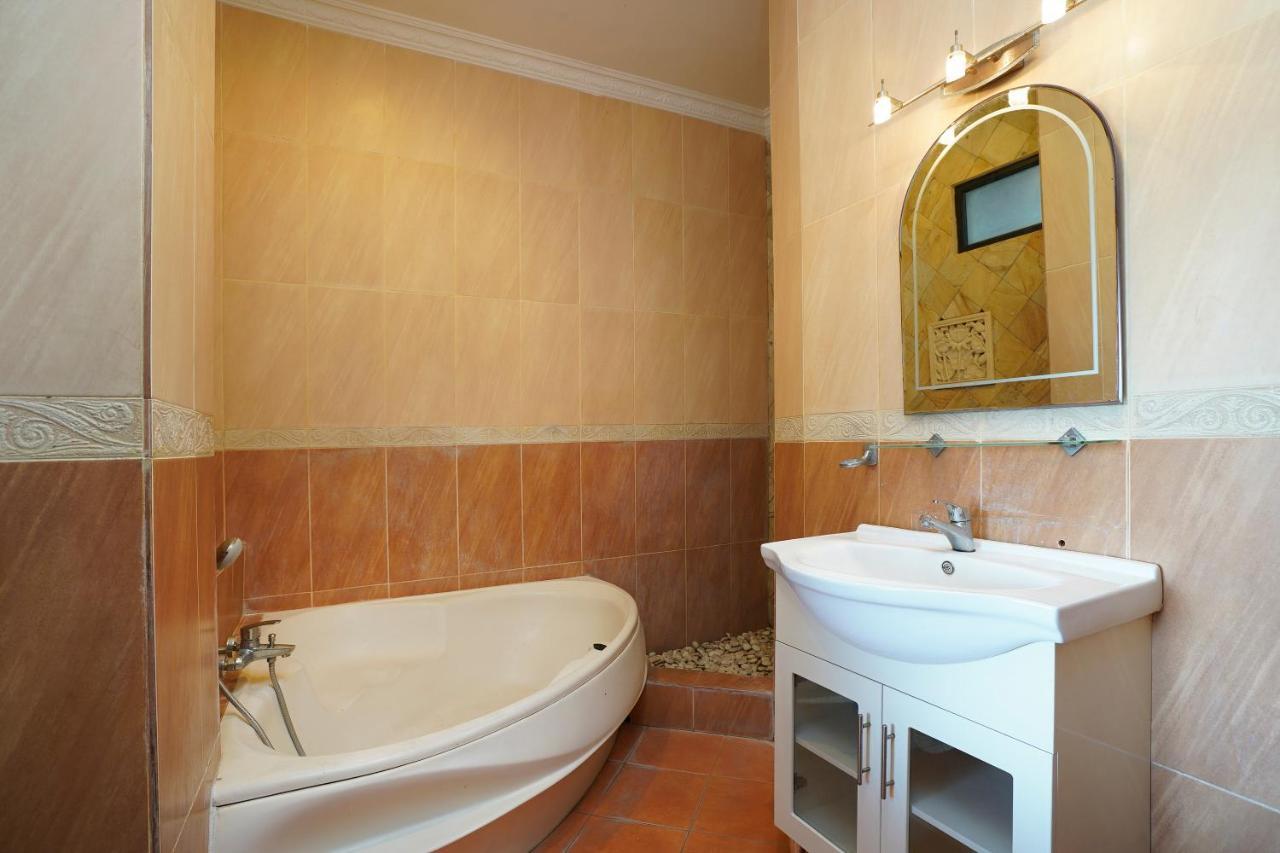 Oyo 2321 Griya Shanti Homestay Ketewel ภายนอก รูปภาพ